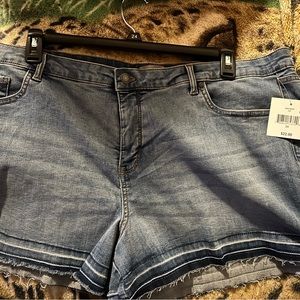 NEW Falls Creek black jean shorts Women’s size 24